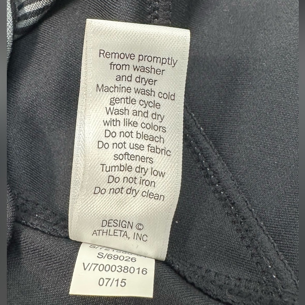 Athleta Black and Gray Stripes Sweatshirt With Zipper Pockets Run Gym Size L - Picture 13 of 14